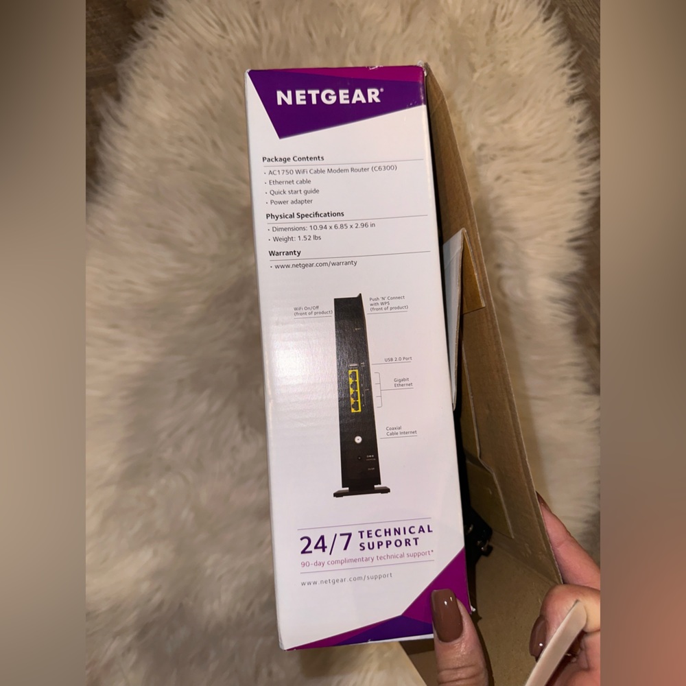 NETGEAR wifi cable modem - Picture 4 of 4